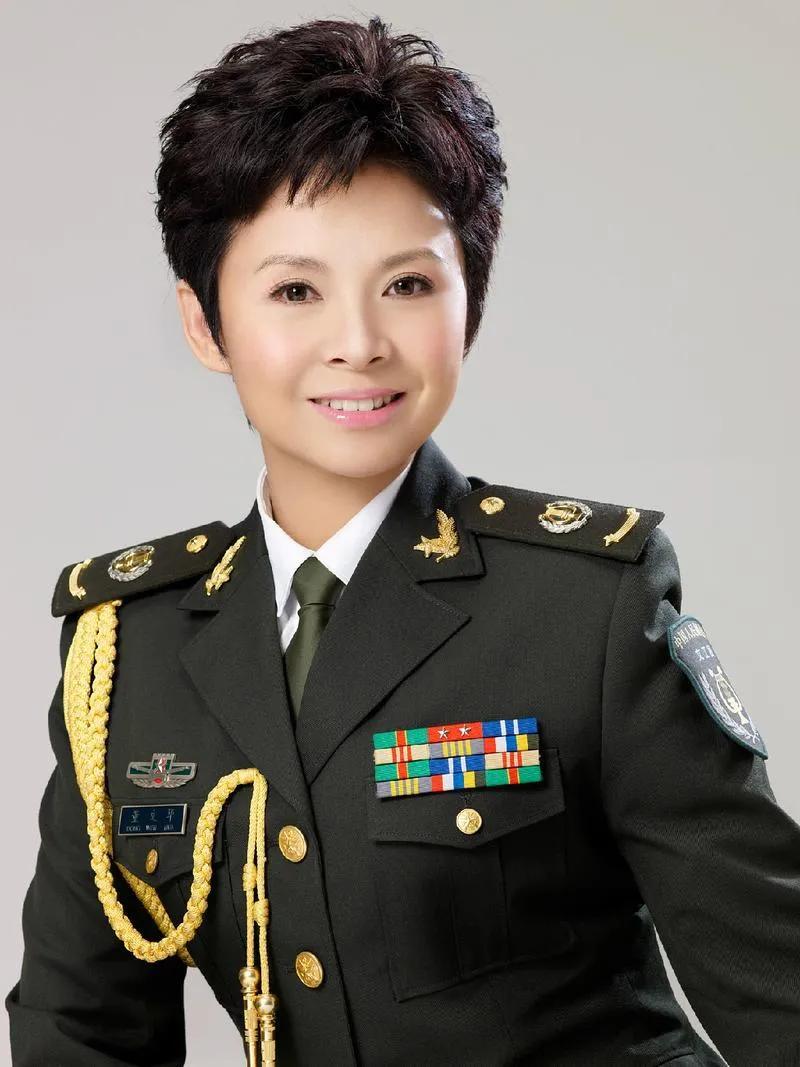 告別儀式合影曝光，李雙江白雪董文華神情嚴肅，黃宏笑容惹爭議(圖9)