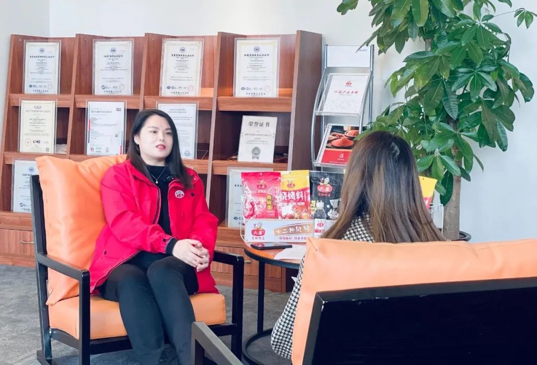 六匯鑫邦楊麗莎：辣味品牌如何踩對(duì)時(shí)代賦予的每一個(gè)節(jié)點(diǎn)紅利(圖3)