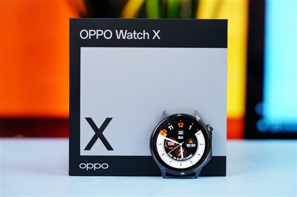 OPPO第一款圓表！OPPO Watch X星夜飛行版圖賞