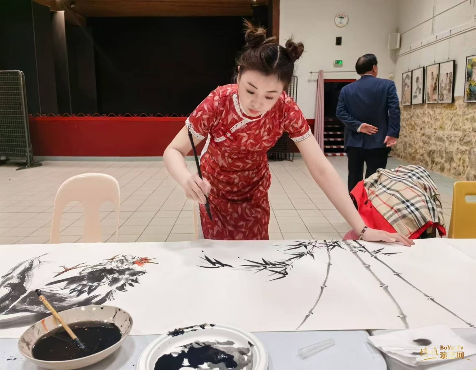 中法建交60周年｜中歐藝術對話特展，中國青年畫家楊梓作品被收藏(圖7)